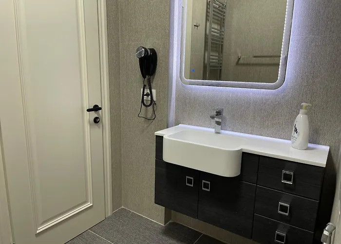 In Pazari I Ri Tirana